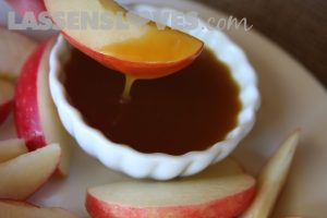 coconut+caramel+sauce, caramel+recipe, dairy+free+caramel+sauce, caramel+dipping+sauce, healthier+caramel+sauce