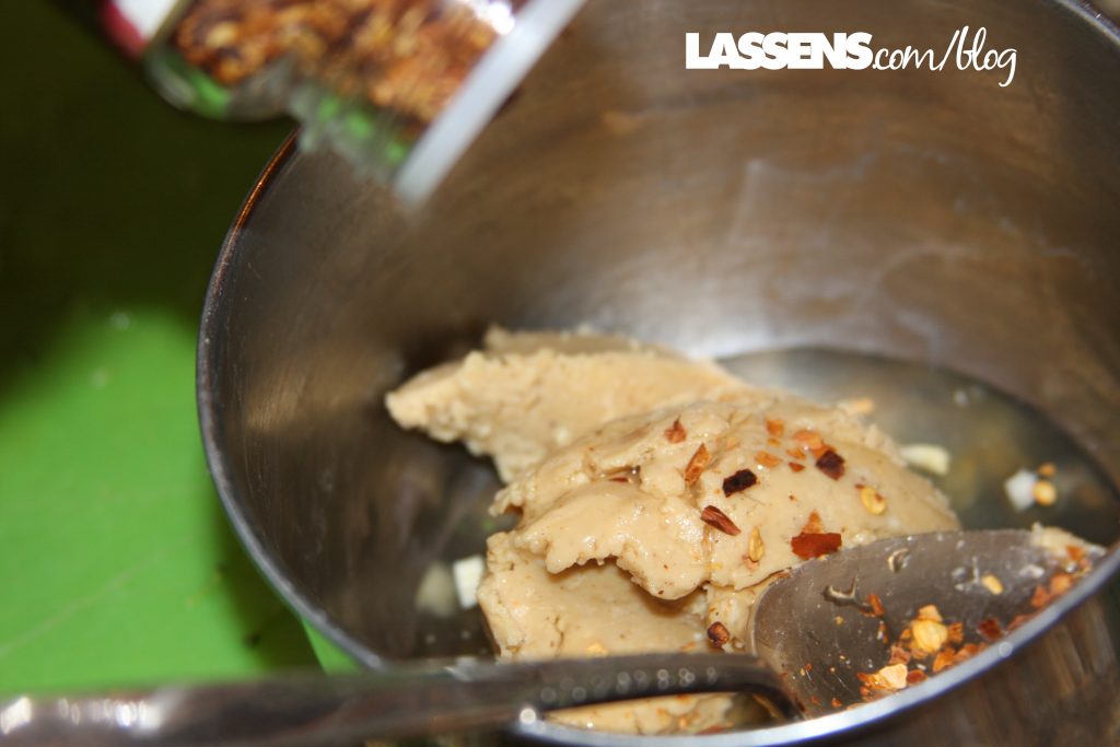 broccoli+salad, peanut+sauce, healthy+salad, Thai+peanut+dressing, 